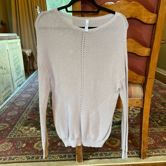 RVCA Sweaters - Mauve long open front knit sweater